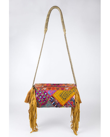 Bolso bandolera de cuero con flecos