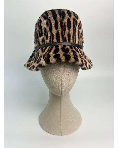 Gorro de estampado felino