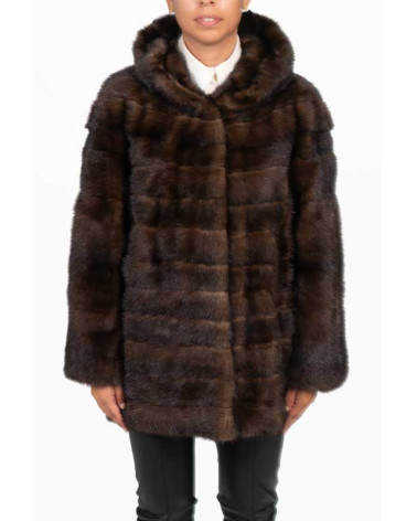 CHAQUETÓN DE VISÓN CON CAPUCHA