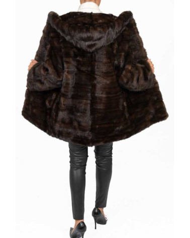 CHAQUETÓN DE VISÓN CON CAPUCHA