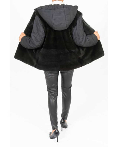 CHAQUETÓN DE VISÓN CON CAPUCHA