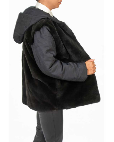 CHAQUETÓN DE VISÓN CON CAPUCHA