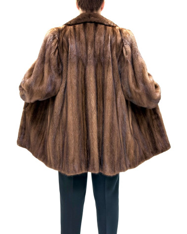 ABRIGO LOMOS DE VISÓN