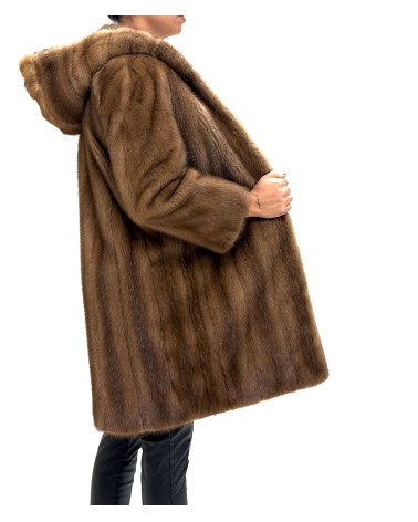 ABRIGO DE VISÓN CON CAPUCHA