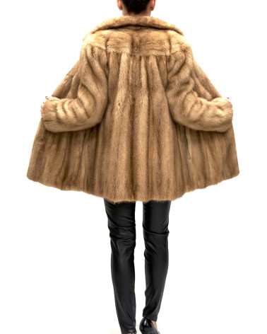 CHAQUETÓN DE VISÓN