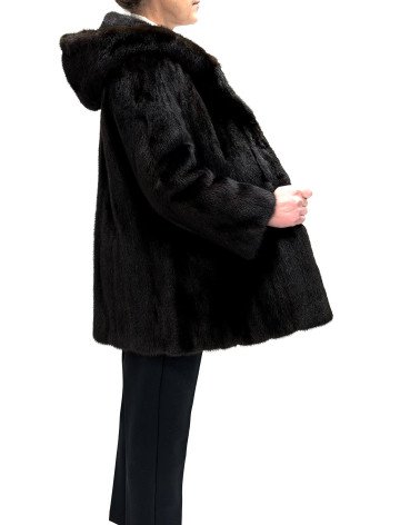 CHAQUETÓN DE VISÓN CON CAPUCHA