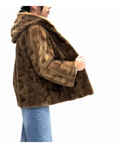 CHAQUETÓN DE VISÓN CON CAPUCHA