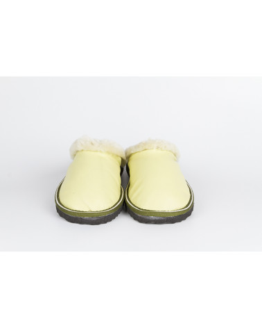 zapatillas destalonadas con pelo